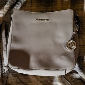 Michael Kors Jet Set Large Saffiano Leather Messenger Bag